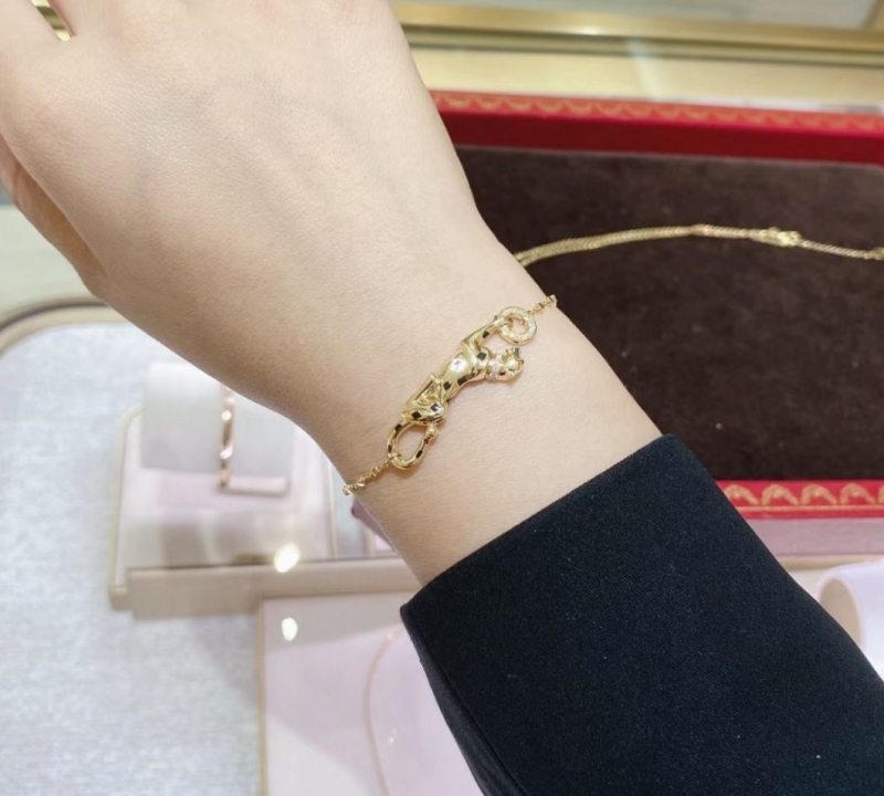 Ca*t1er bracelets